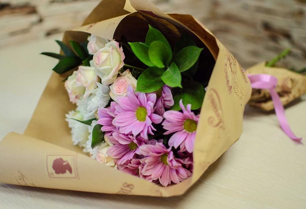 Букет цветов из: Розы и Хризантемы в Дульдурге