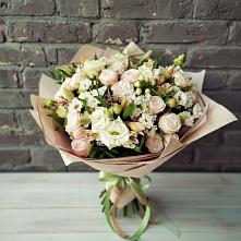 Букет цветов из:  Альстромерии, Розы и Хризантемы в Дульдурге