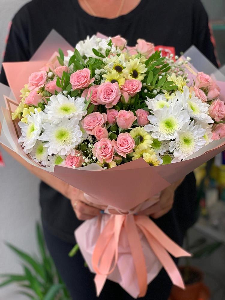 Букет цветов из: Розы и Хризантемы в Дульдурге