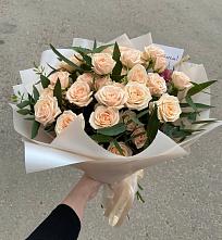 Букет Кремовые розы Латте в Дульдурге