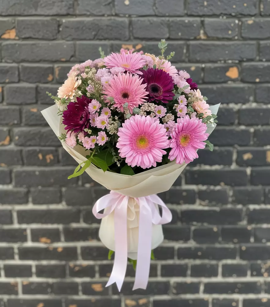 Букет цветов из: Герберы и Хризантемы в Дульдурге