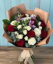 Букет цветов из:  Розы и Альстромерии в Дульдурге
