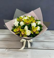 Букет цветов из:  Орхидеи и Розы в Дульдурге