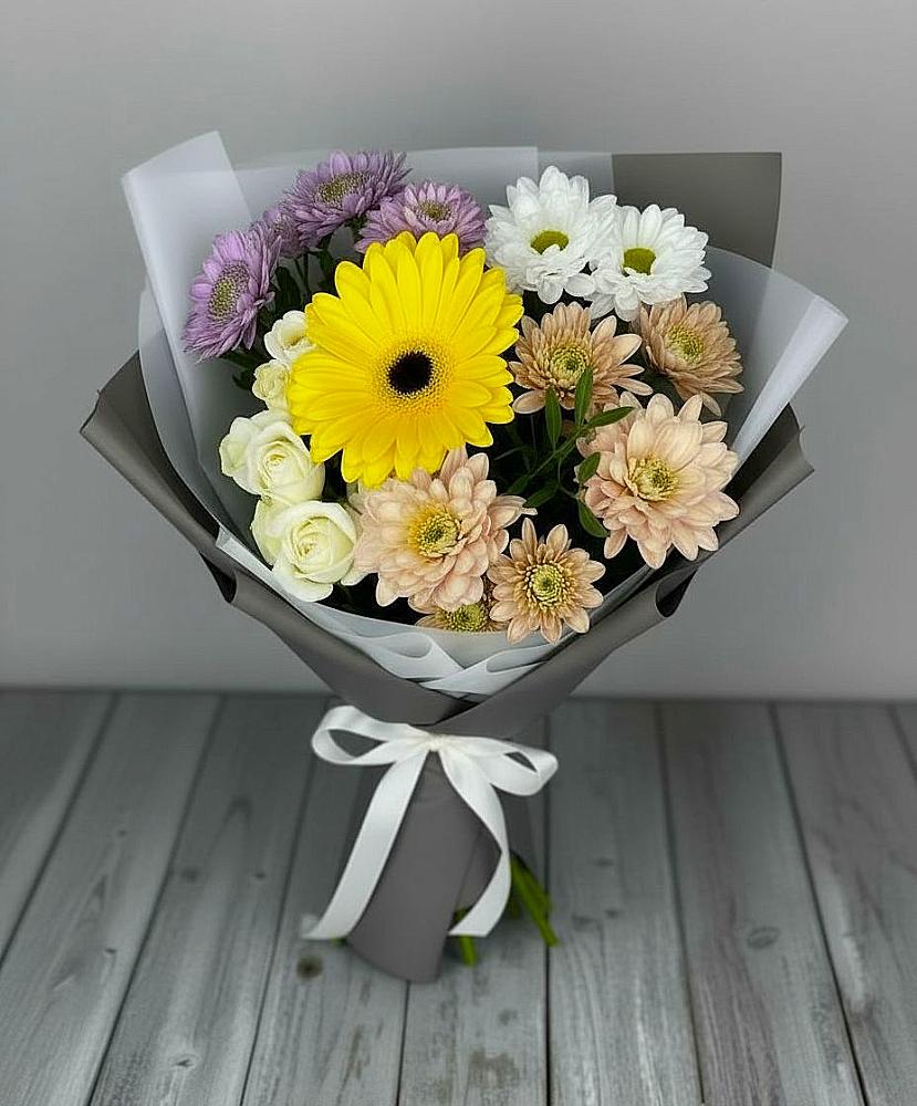 Букет цветов из: Розы, Герберы и Хризантемы в Дульдурге