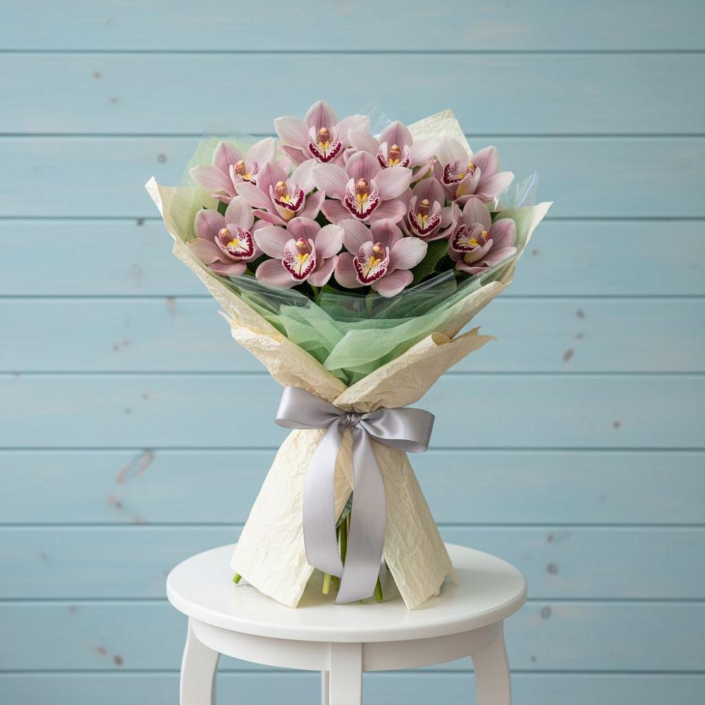 Букет цветов из: Орхидеи и Розы в Дульдурге