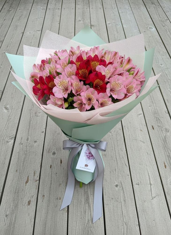 Букет цветов из: Альстромерии в Дульдурге