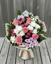 Букет цветов из:  Альстромерии, Гвоздики, Розы и Хризантемы в Дульдурге