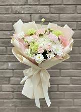 Букет цветов из:  Гвоздики, Розы, Лизиантусы и Хризантемы #REPLACE_PRED# Дульдурге