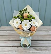 Букет цветов из:  Герберы, Розы и Хризантемы в Дульдурге