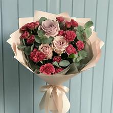 Букет цветов из:  Гвоздики и Розы в Дульдурге