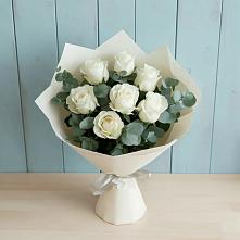 Букет Белые розы в Эвкалипте в Дульдурге