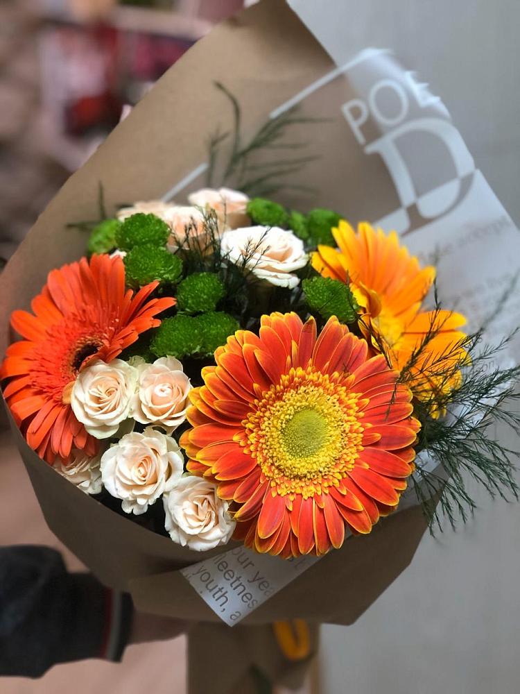 Букет цветов из: Герберы, Хризантемы и Розы в Дульдурге