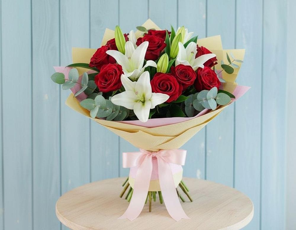 Букет цветов из: Лилии и Розы в Дульдурге